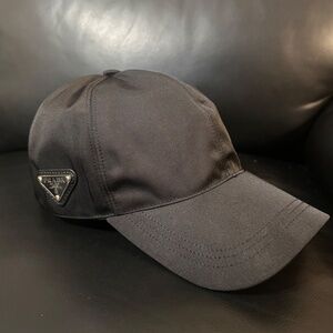 NEW PRADA MILANO BLACK RE-NYLON BASEBALL CAP HAT UNISEX LOGO ADJUSTABLE